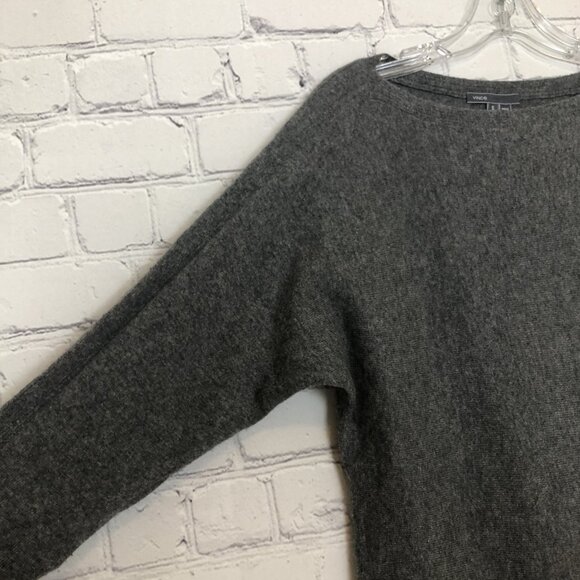 Vince 100% Cashmere Gray Sweater Size S Boat Neck - Picture 3 of 7